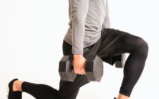 Single Leg Dumbbell Deadlift​